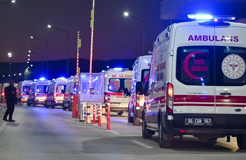 تركيا.. إصابة شخصين إثر اصطدام عبارة ركاب بسفينة شحن في مضيق البوسفور