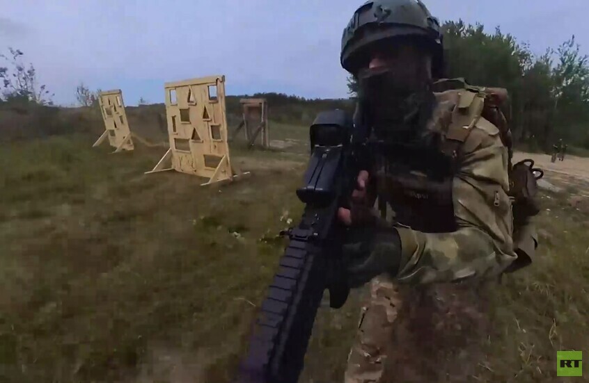 تدريبات هجومية لمجموعة قوات "الشمال" الروسية