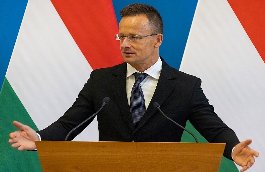 وزير خارجية هنغاريا يحث الاتحاد الأوروبي على تصنيف "أنتيفا" كمنظمة إرهابية