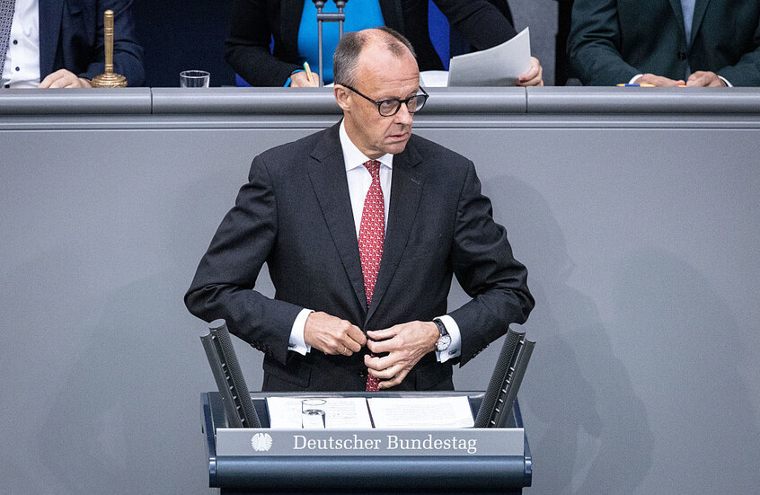 استطلاع يكشف تراجعا قياسيا في شعبية المستشار الألماني وحكومته