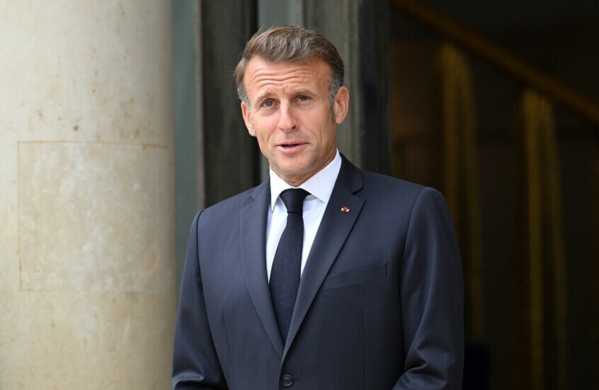 ماكرون: تحدثت مع بن سلمان واعتماد 142 دولة لإعلان نيويورك يمثل نقطة تحول نحو السلام