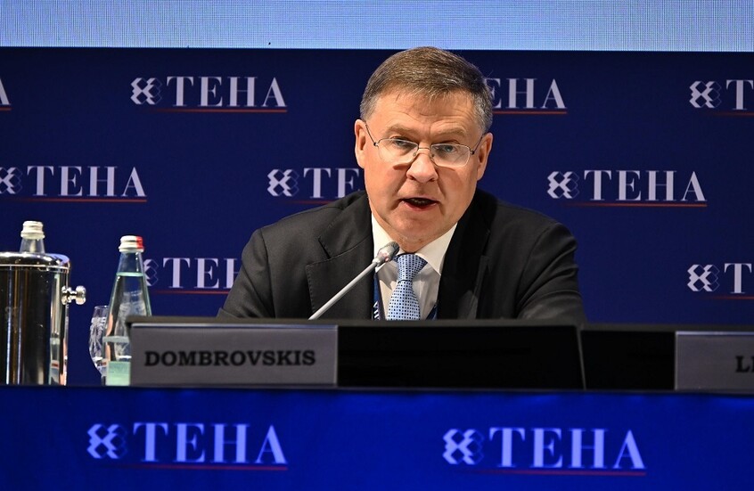 مفوض أوروبي: حزمة العقوبات الجديدة لن تشمل قيودا على مشتريات النفط من روسيا