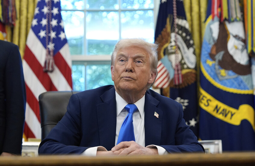 ترامب يهدد أفغانستان بعواقب "سيئة" إذا رفضت تسليم قاعدة باغرام الجوية للولايات المتحدة