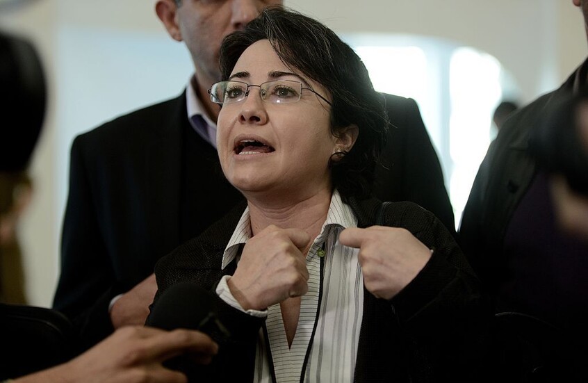 الشرطة الإسرائيلية تعتقل البرلمانية السابقة حنين زعبي بتهمة "التحريض"