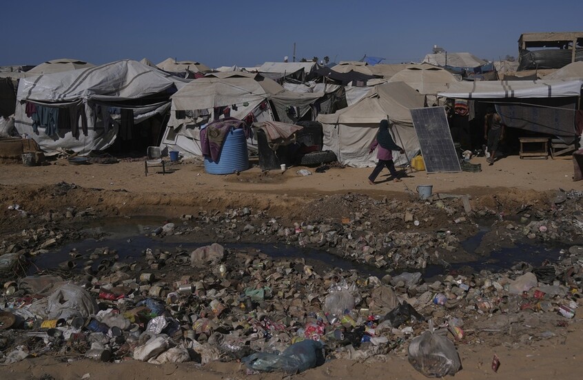 وصفته بـ"المتهور".. قناة عبرية تلتقي الأسطل "مؤسس" قوة مسلحة جديدة ضد حماس في خان يونس (صورة)