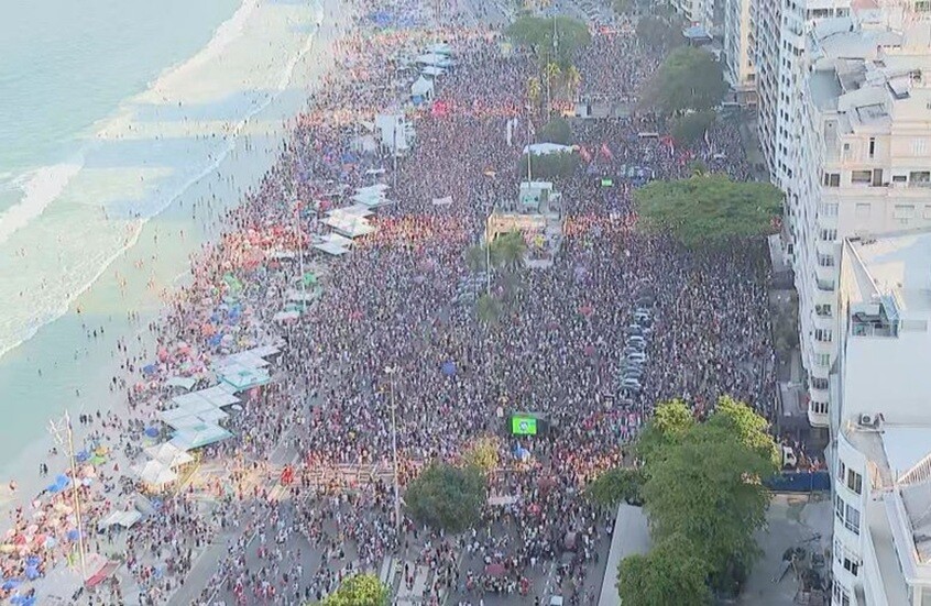 عشرات الآلاف يتظاهرون في البرازيل رفضا لقانون عفو قد يشمل بولسونارو (فيديو)