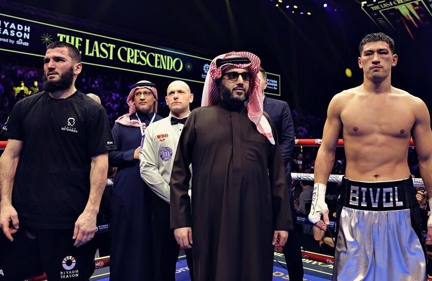 روسيا قد تستضيف نزالا "ثأريا" ينتظره عالم الملاكمة بأسره