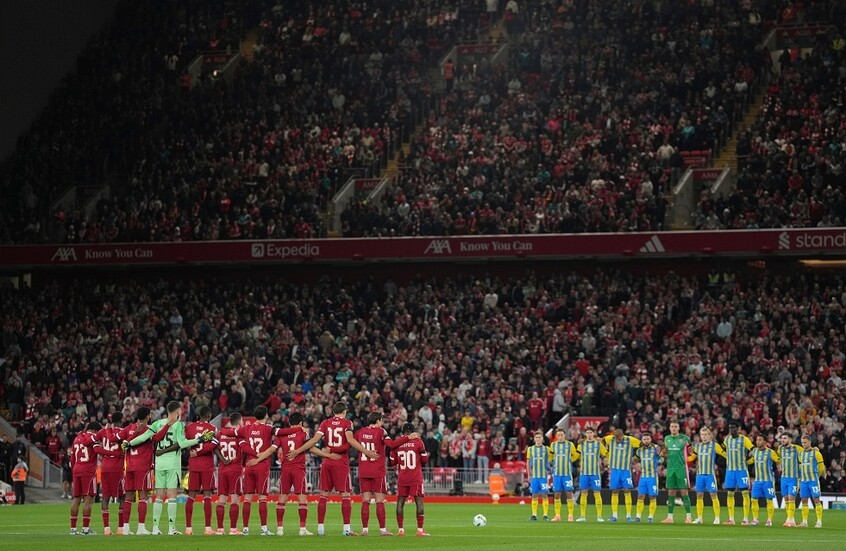 ليفربول يتجاوز عقبة ساوثهامبتون (فيديو)