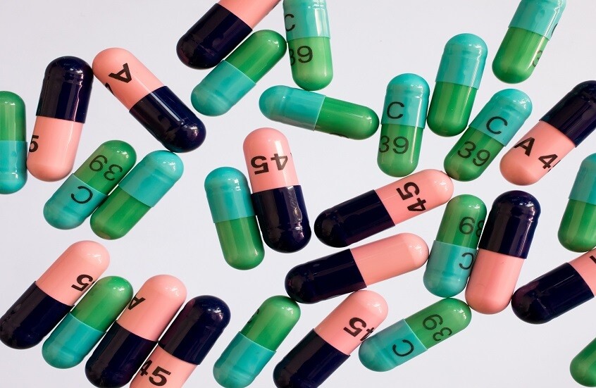 باستخدام الذكاء الاصطناعي.. علماء روس يقتربون من ابتكار 56 مضادا حيويا جديدا