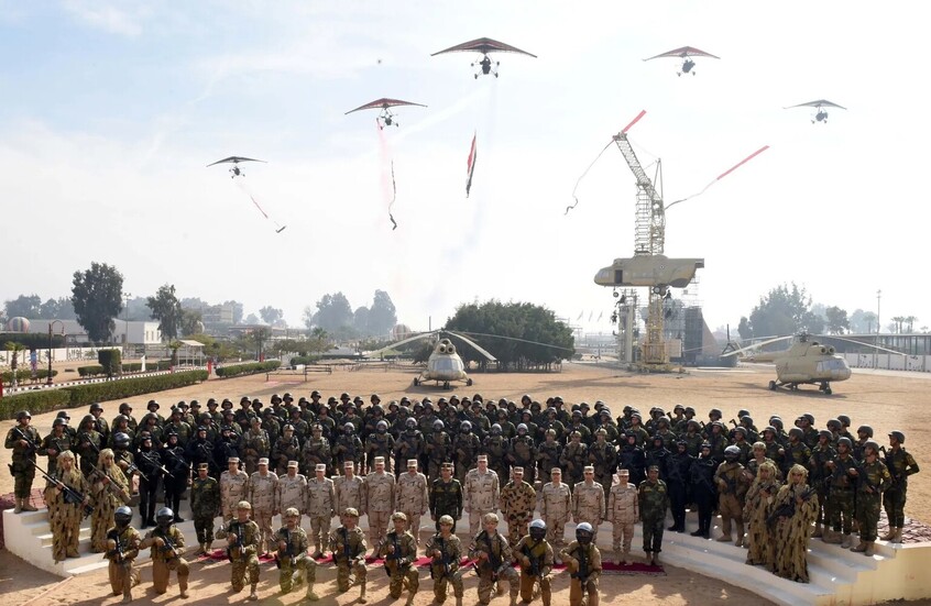 تقرير إسرائيلي: مصر تبني مخابئ للصواريخ وقواعد سرية