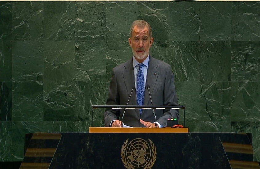 ملك إسبانيا: لا يمكن الصمت أكثر عن قتل المدنيين والتجويع في غزة