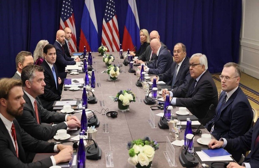 لافروف يجتمع بوزير الخارجية الأمريكي في نيويورك