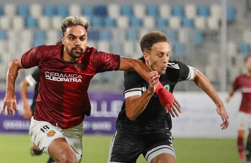 شاهد.. الـ"VAR" يلغي هدفا جاء "بشق الأنفس"