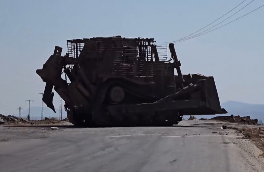 سوريا.. قوات إسرائيلية ترافقها جرافة تتوغل بريف القنيطرة