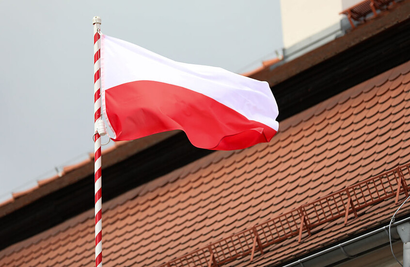 السفارة البولندية في مينسك تدعو مواطنيها لمغادرة بيلاروس