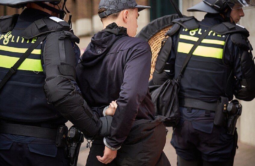 هولندا.. اعتقال مراهقين بتهمة التجسس لصالح روسيا