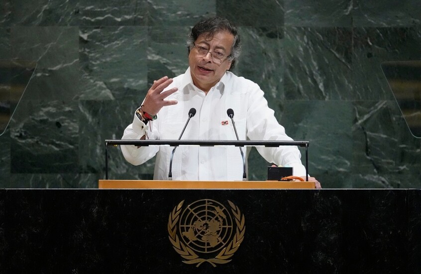 الرئيس الكولومبي يدعو لحشد المتطوعين لقتال إسرائيل في غزة: دعونا نتحد لنشكل أقوى جيش في العالم