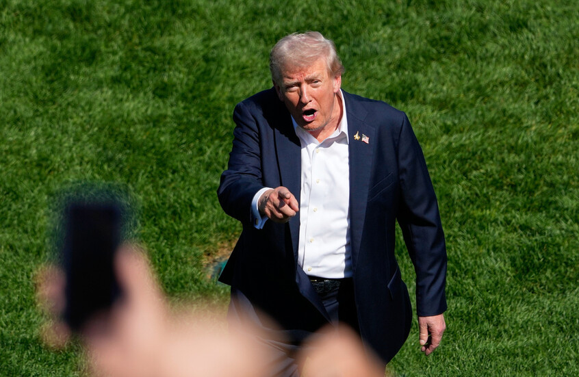 سي إن إن: ترامب يطلب من المحكمة العليا النظر في حظر منح الجنسية بالولادة