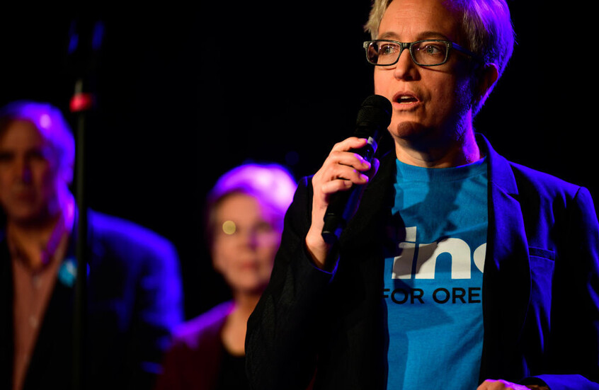 حاكمة أوريجون: ترامب يسيء استخدام سلطته بإرسال قوات إلى بورتلاند