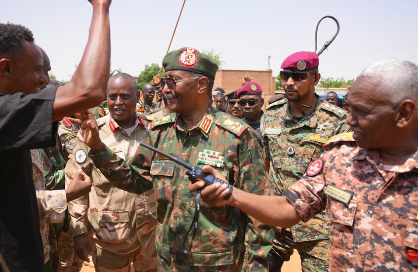 القوات المسلحة السودانية تنعى وزيرا سابقا شغل مناصب عسكرية رفيعة وتوفي في القاهرة (صورة)
