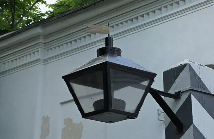 ليلة أضاءت الفوانيس الكهربائية الشوارع لأول مرة في التاريخ!