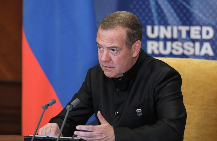 مدفيديف: الدول الأوروبية ضعيفة ومتشرذمة ولا تستطيع تحمّل الحرب مع روسيا