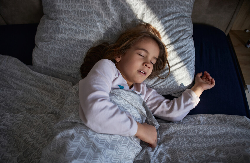3 أعراض خلال النوم قد تعني إصابة طفلك بحالة مرتبطة بأمراض القلب والسكتة الدماغية