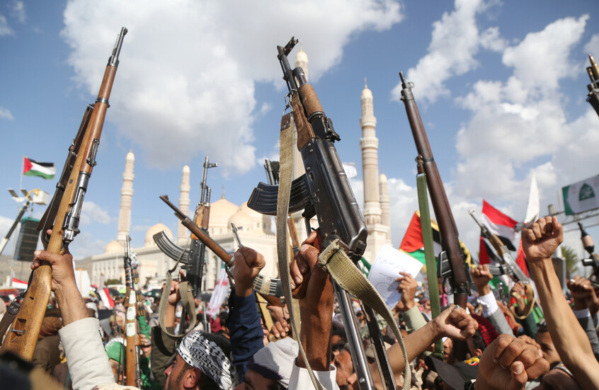 تقرير عبري يرصد فشل الجيش الإسرائيلي في الهجوم الأخير على الحوثيين.. هل أصيب أي من القادة؟