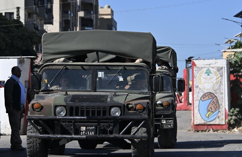 مسدسات إسرائيلية "من نوع آخر" في لبنان والأمن يتحرك (صور)