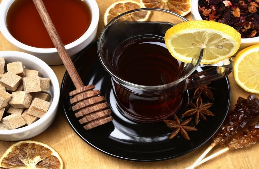 السكر بين الفوائد والمخاطر.. لماذا الفاكهة أفضل من العصير؟