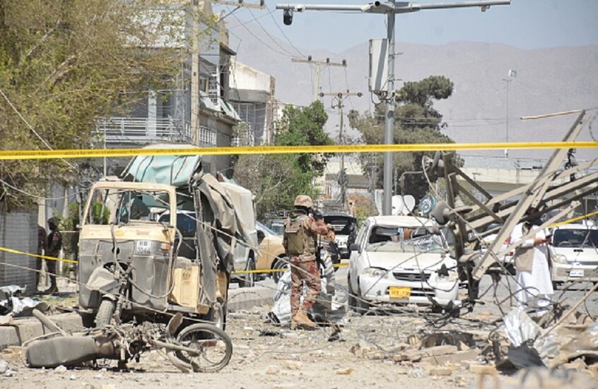 رئيس باكستان يدين الهجوم الانتحاري في كويتا (صور)