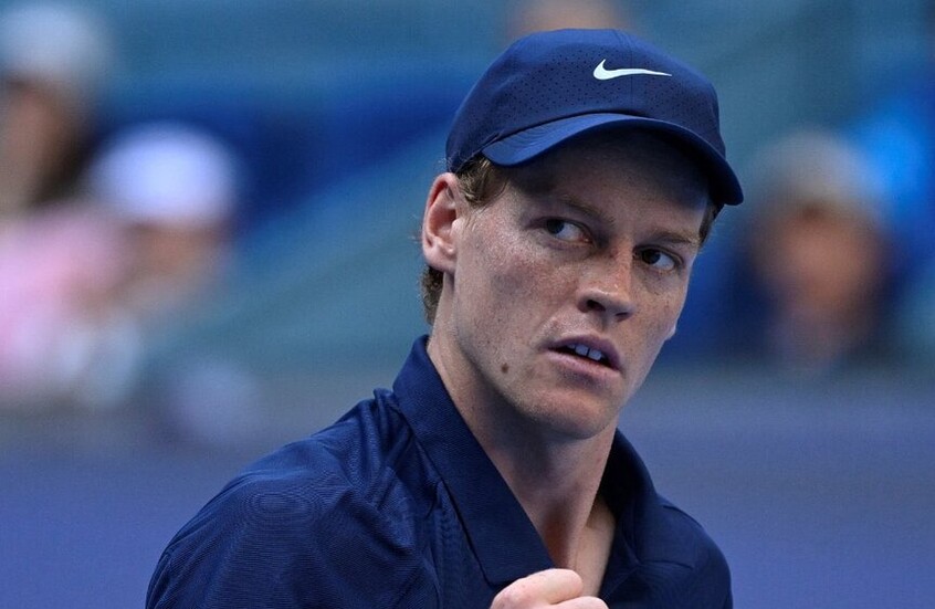 يانيك سينر إلى نهائي الصين المفتوحة بعد فوزه على دي مينور (فيديو)