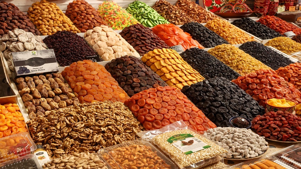 هل الفواكه المجففة والعسل بدائل آمنة لمرضى السكري؟