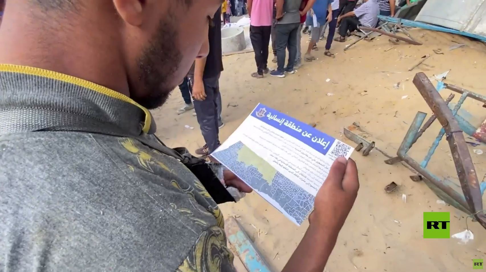 غزة.. الجيش الإسرائيلي يقوم بإلقاء منشورات فوق مدينة غزة ويطلب من السكان التوجه إلى منطقة المواصي