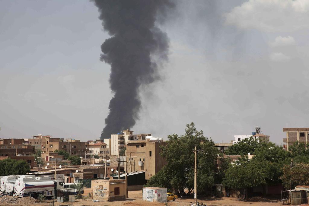 السودان.. "تأسيس" يعلن شن ضربات جوية دقيقة على أهداف عسكرية في الخرطوم ومدن أخرى