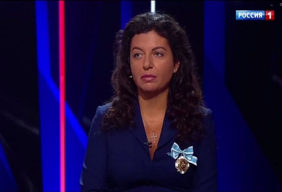 قديروف يشيد بقوة وشجاعة سيمونيان في مواجهة مرضها وبجهودها الكبيرة على الجبهة الإعلامية