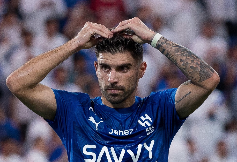 شاهد.. الهلال يقع في كمين القادسية