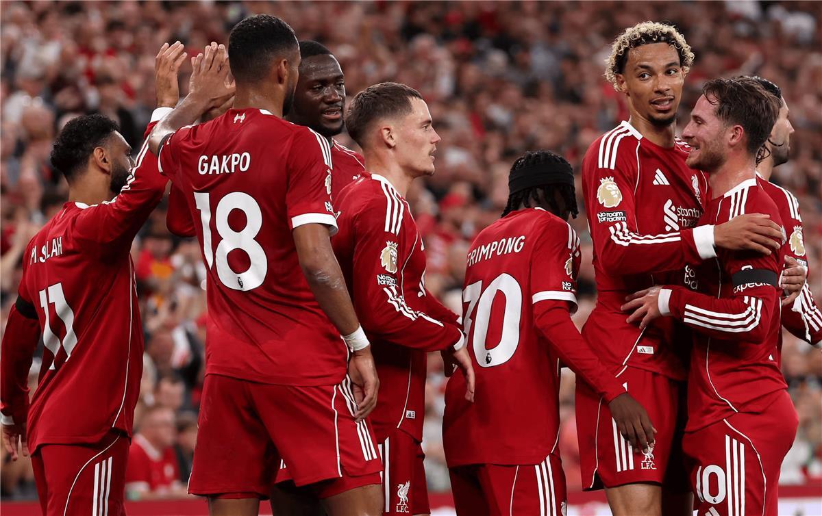 ليفربول ضيفا على بيرنلي في الدوري الإنجليزي.. الموعد والتشكيلة المتوقعة