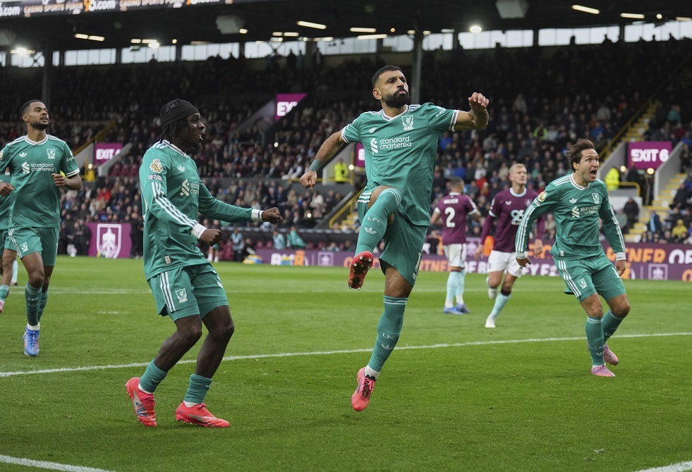 شاهد.. محمد صلاح يعاقب التونسي حنبعل المجبري