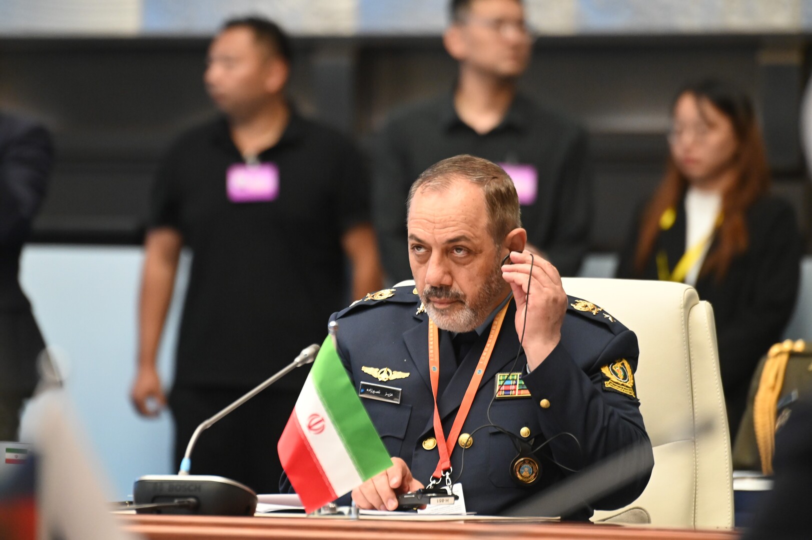وزير الدفاع الإيراني يتحدث عن "مؤامرة ضد العالم"