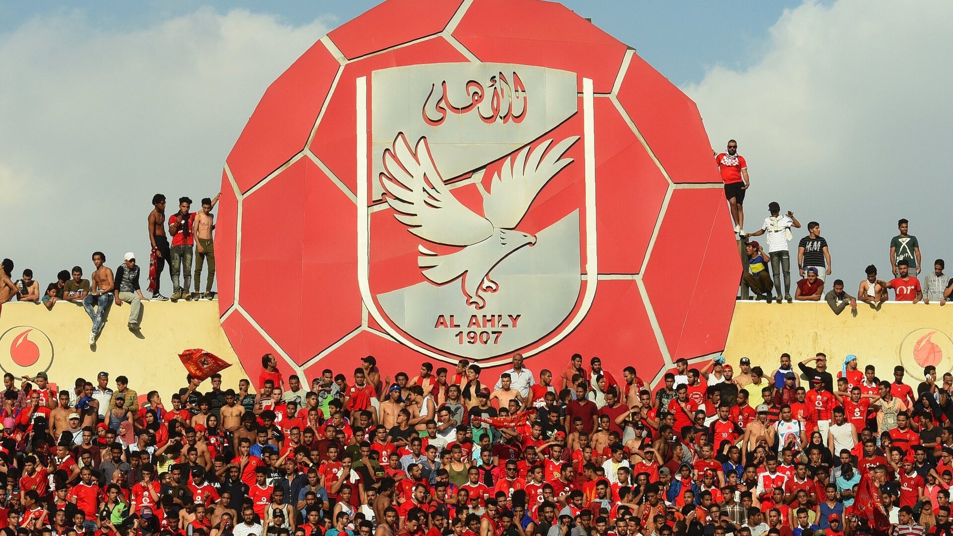 مصر.. إجراء عاجل في الأهلي بعد إصابة نجم الفريق بفيروس معدٍ