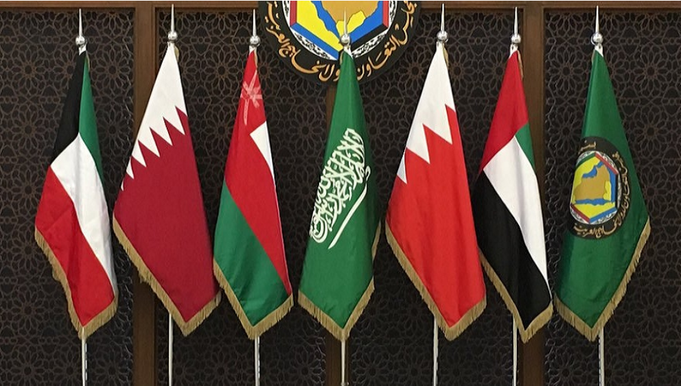 بنوك خليجية تخفض أسعار الفائدة بعد قرار الفيدرالي الأمريكي