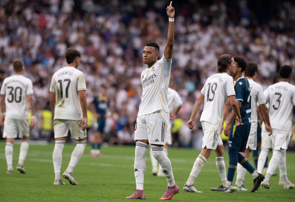 ريال مدريد يعبر إسبانيول ويواصل انطلاقته القوية في "الليغا" (فيديو)