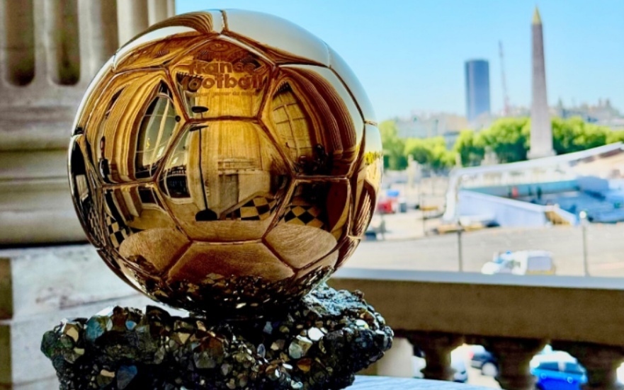 كيف يتم التصويت؟!.. الكشف عن معايير اختيار أفضل لاعب في العالم 2025