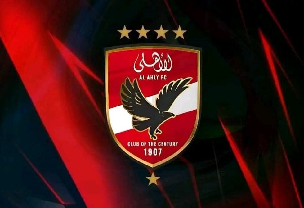 الأهلي يقدّم بلاغا ضد مدحت شلبي بعد اتهامات حول تأشيرة الخطيب