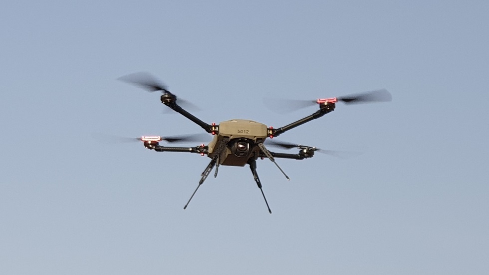 الجنود الروس يستخدمون درون FPV كطائرة دفاع جوي