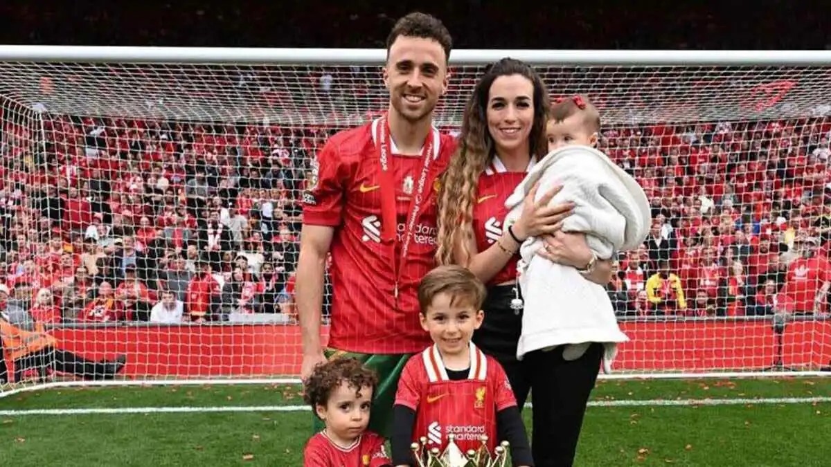 "مبلغ ضخم".. ليفربول يمنح عائلة غوتا القيمة المتبقية في عقده