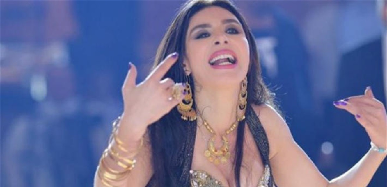 الراقصة المصرية دينا ترد على اتهامها بنشر الفسق والفجور.. ماذا قالت؟