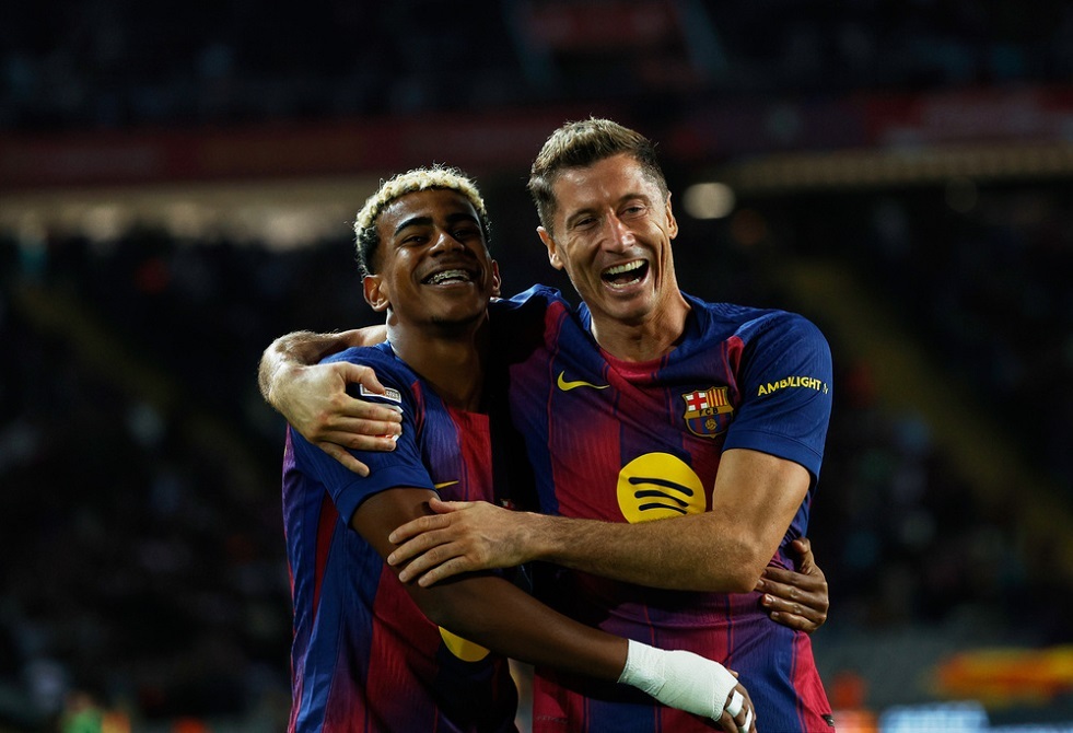 برشلونة يقلب الطاولة على سوسييداد وينتزع الصدارة من ريال مدريد (فيديو)