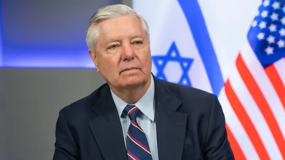 ليندسي غراهام: آمل أن توافق حماس على مقترح ترامب وأتطلع إلى شرق أوسط جديد يحتضن التطبيع مع إسرائيل